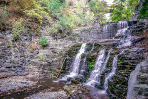 Gaden Tenzin Ling in Ithaca, NY (1986)
